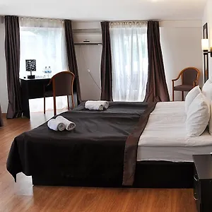 https://hotel-corner.alltbilisihotels.com