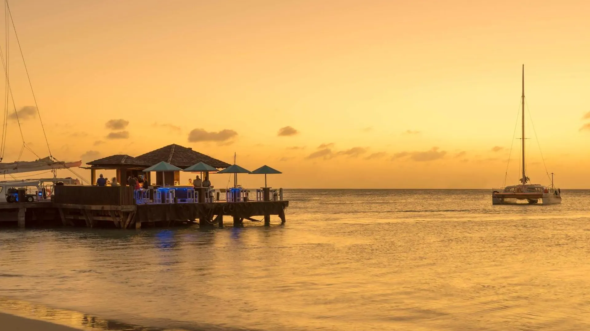 Hyatt Regency Aruba Resort & Casino Palm Beach 4*,